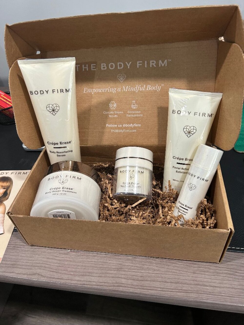 NEW - BODY FIRM Crepe Erase Facial Repair Treatment & Exfoliant Set